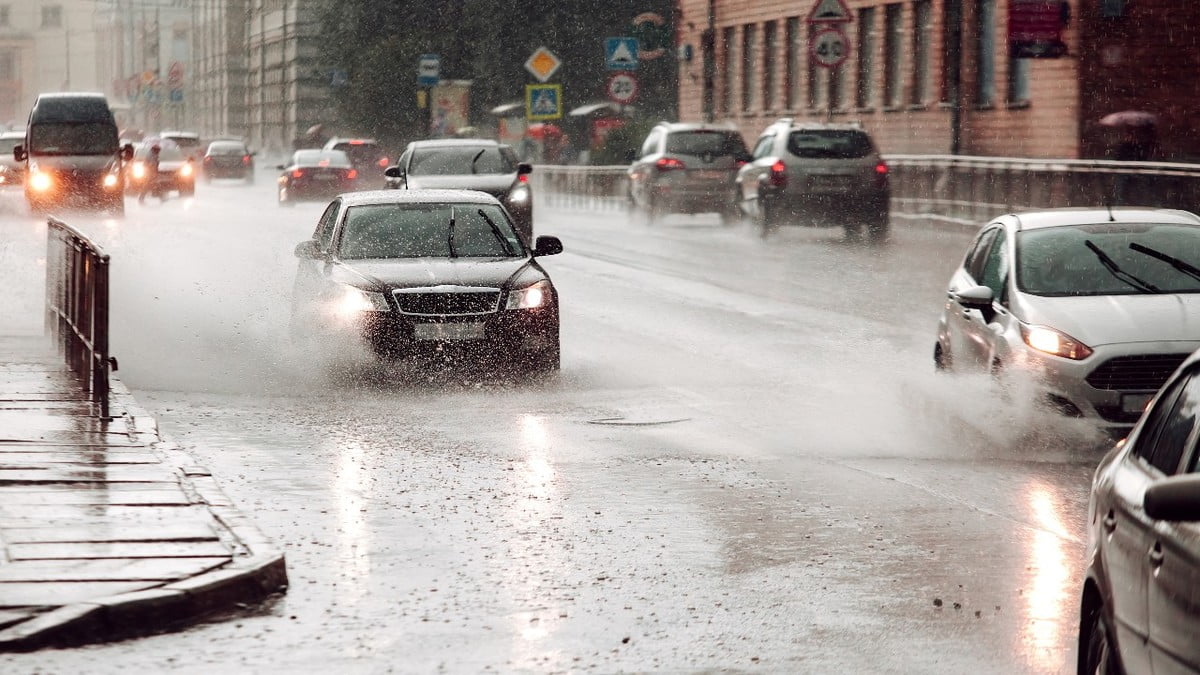 ¿Qué hay que hacer cuando los frenos se mojan por la lluvia? ¿Qué hay que hacer cuando los frenos se mojan por la lluvia?